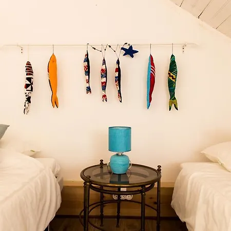 Pura Vida Beach Albergue *